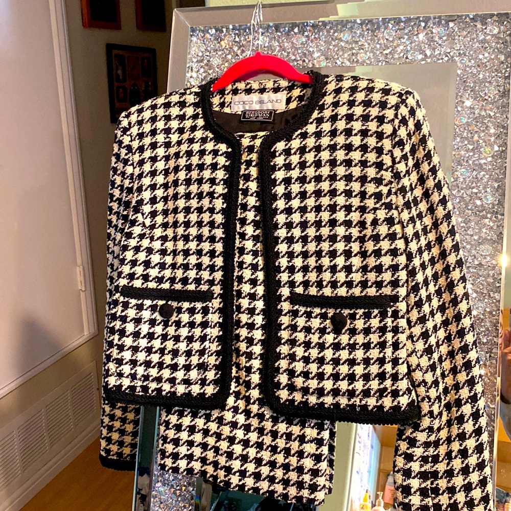 Beautiful vintage two-piece lined Coco Beland suit